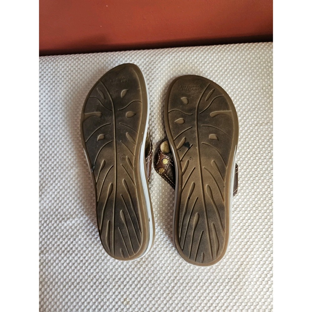 Antonio Melani Brown Leather Thong Sandal Flip Flops Gold Hardware Size 10 - Picture 7 of 7